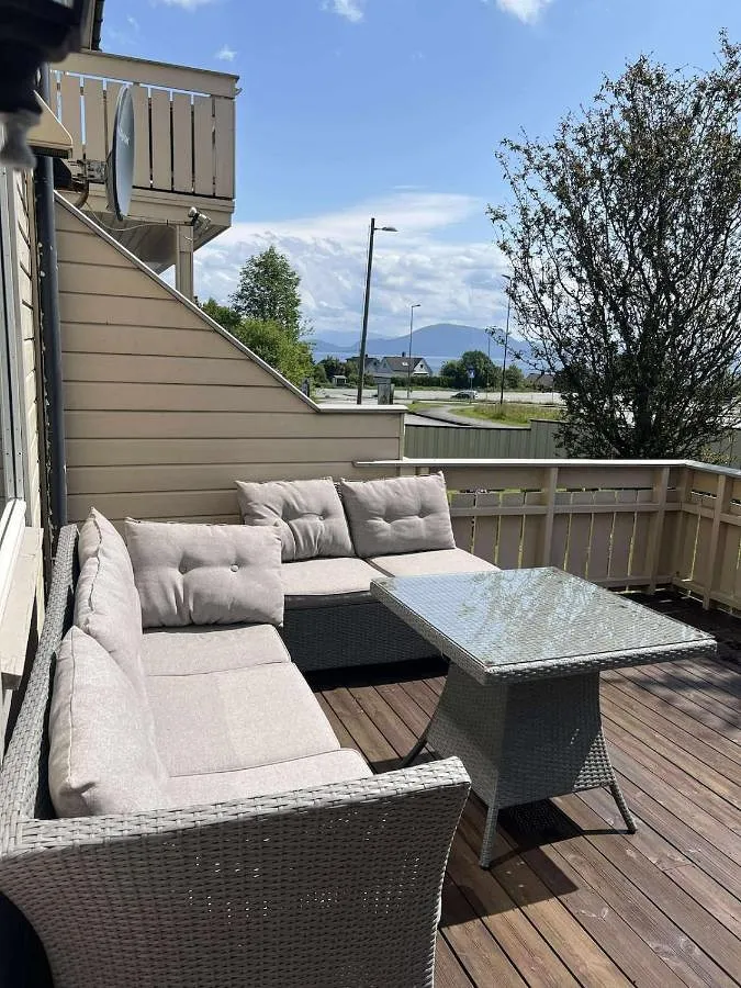 Ferienwohnung für 4 Personen, mit Ausblick und Balkon - 1