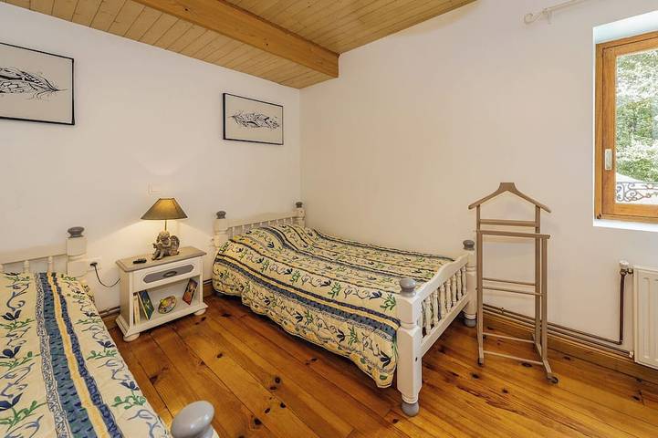 Location de vacances pour 8 personnes, avec jardin ainsi que jacuzzi et terrasse à Carlux - 2