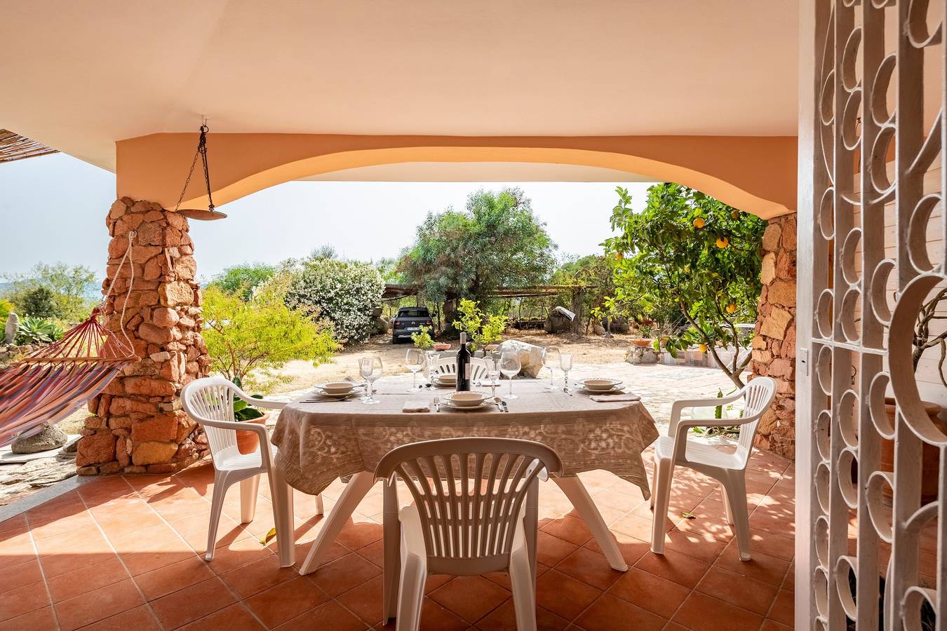 Ganze Wohnung, Appartamento Family in Villa Belvedere nahe dem Strand mit Bergblick, Terrasse und Garten in Torre di Bari, Ogliastra Provinz