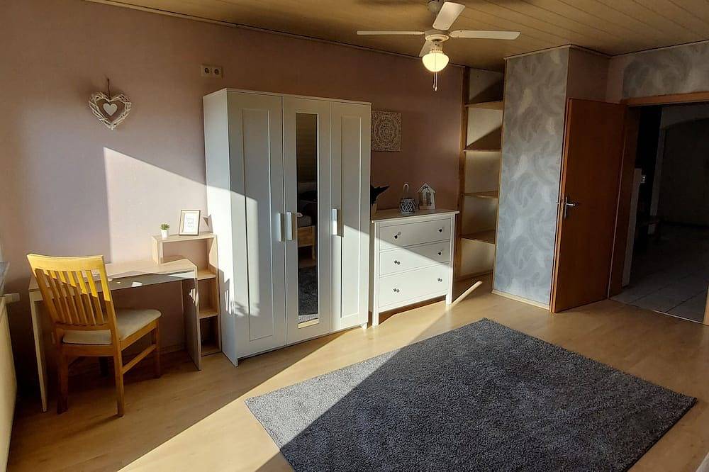 Ganze Wohnung, 8 person holiday home with a view of the countryside in Mörlenbach, Bergstraße