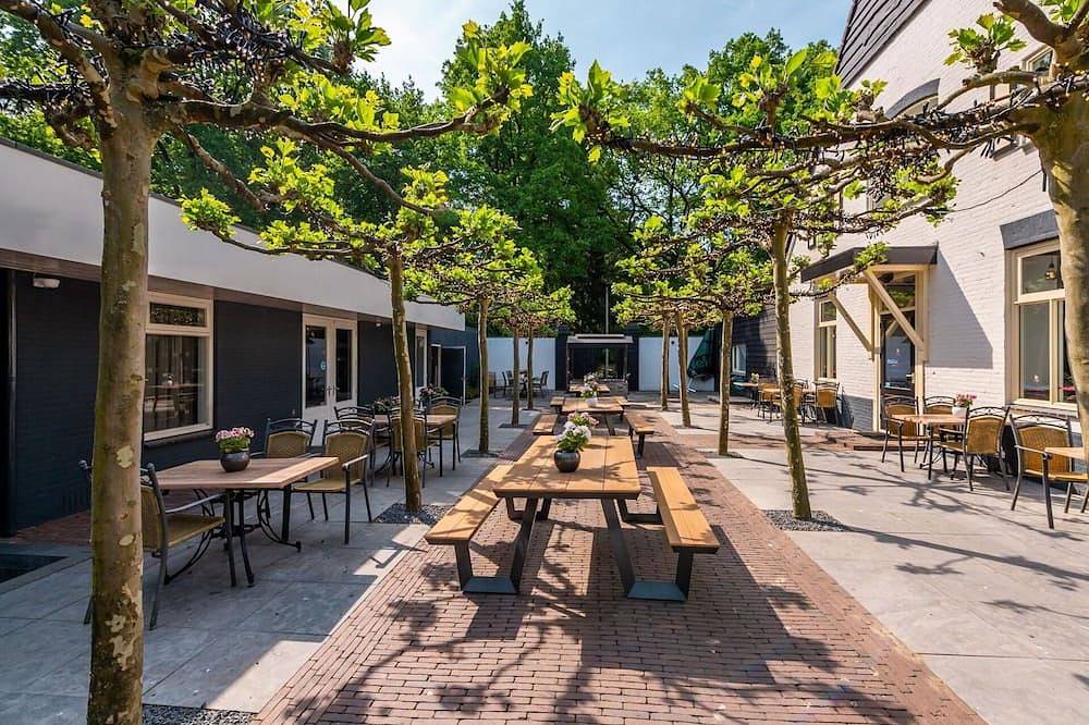 Leuk appartement in vakantiehuis voor 6 personen met Wifi, zwembad, Tv, terras en parking in Hoge Veluwe