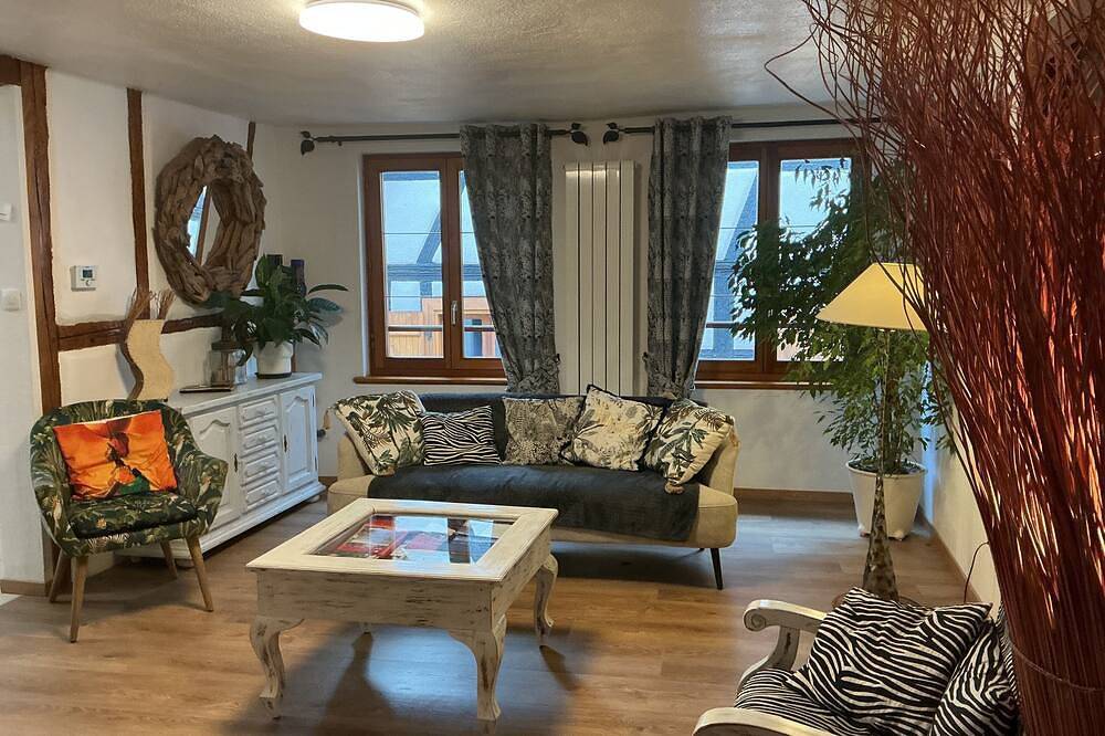 Appartement entier, Gite 80m2 au calme au cœur du centre historique de Ribeauvillé in Ribeauvillé, Parc naturel régional des Ballons des Vosges