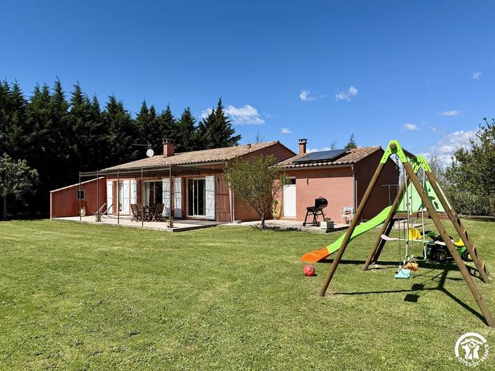 Gîte pour 4 personnes, avec Terrasse et Jardin