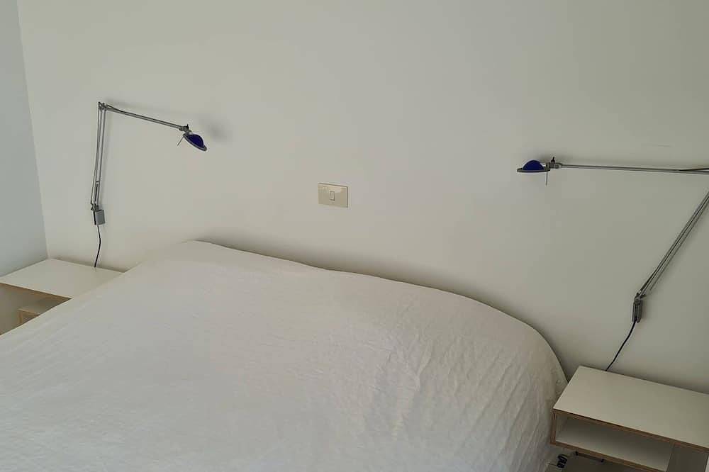 Geheel appartement, Zonnig,modern hoek appartement met frontaal zeezicht in Koksijde-Bad, Koksijde