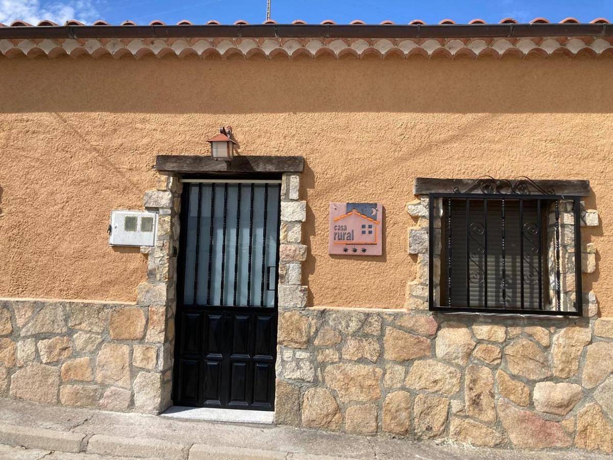 Casa Rural Neira in Almenara de Tormes, Provincia de Salamanca