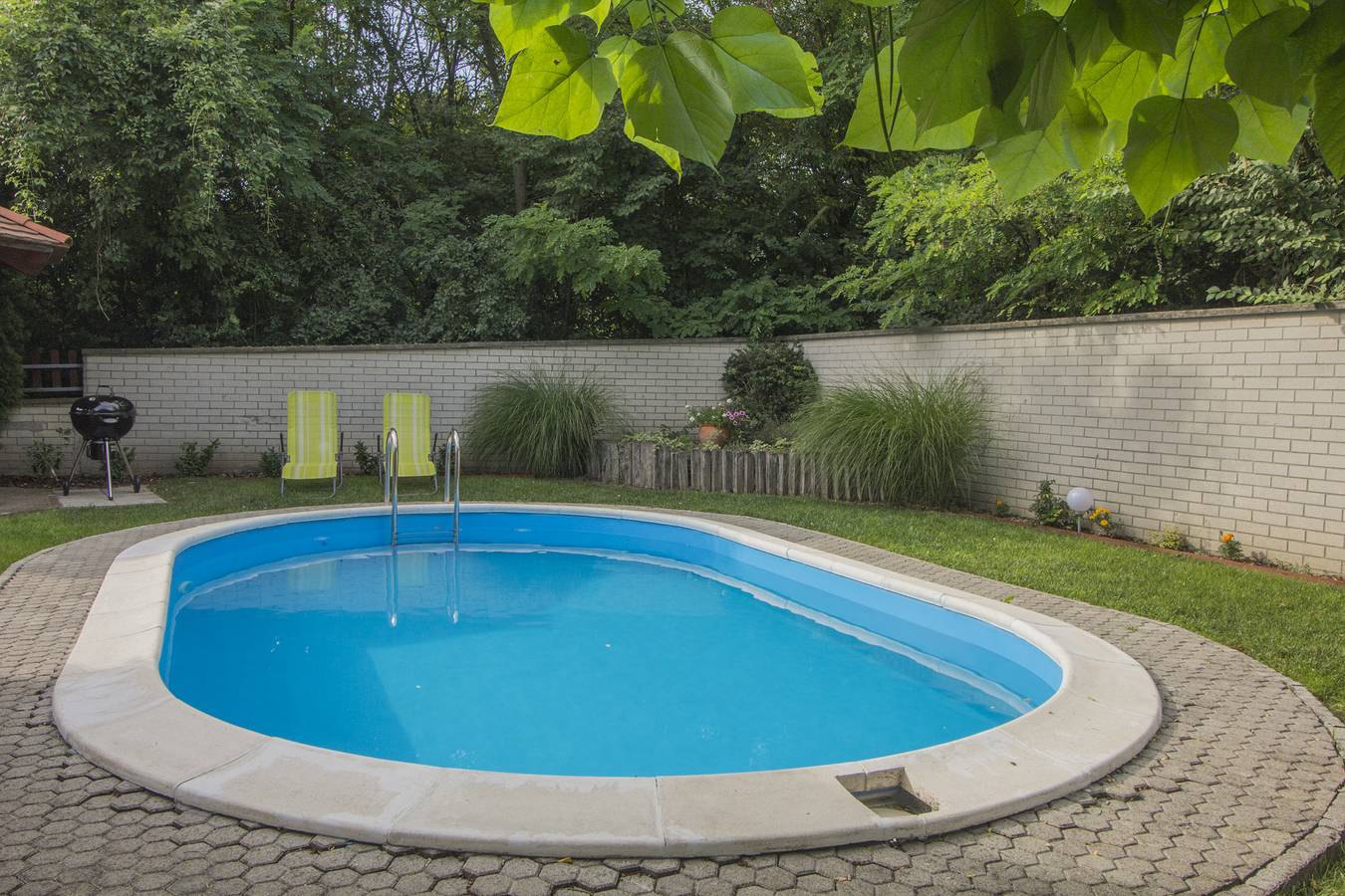 Ferienhaus mit geheiztem Aussenpool, Klima, Panorama auf Balaton in Balatonfűzfő, Plattensee nordufer