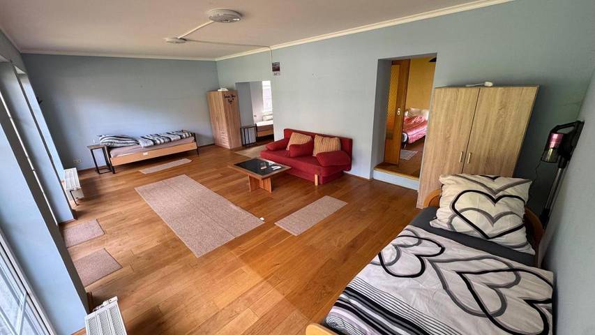Bnb für 9 Personen, mit Terrasse und Garten in Hannover