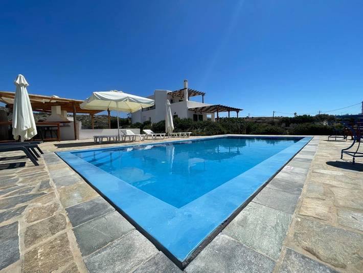 Villa pour 10 personnes, avec jardin et piscine, animaux acceptés dans Milos