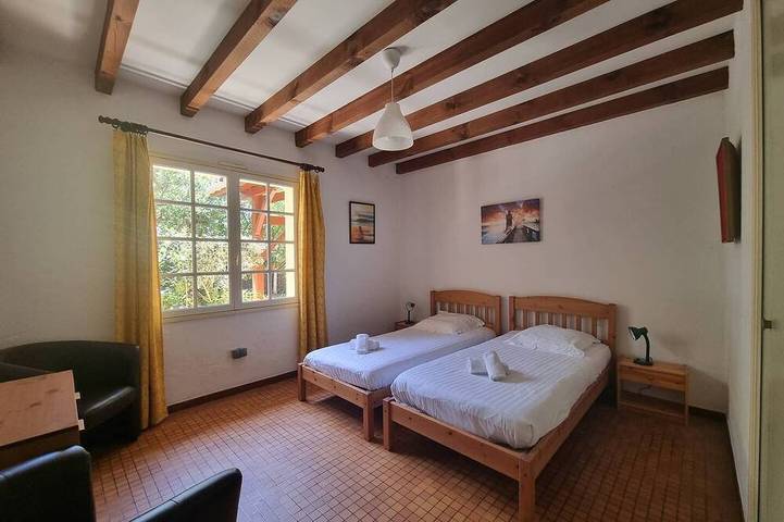 Gîte pour 5 personnes, avec jardin dans Plage Naturistes - 2