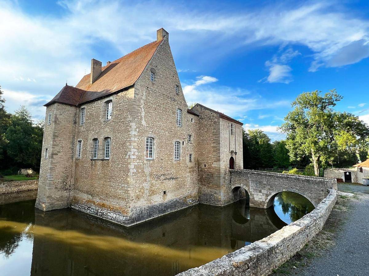 Château de la Mothe - Gîte Guillaume Le Conquerant in Vicq, Région de Montluçon