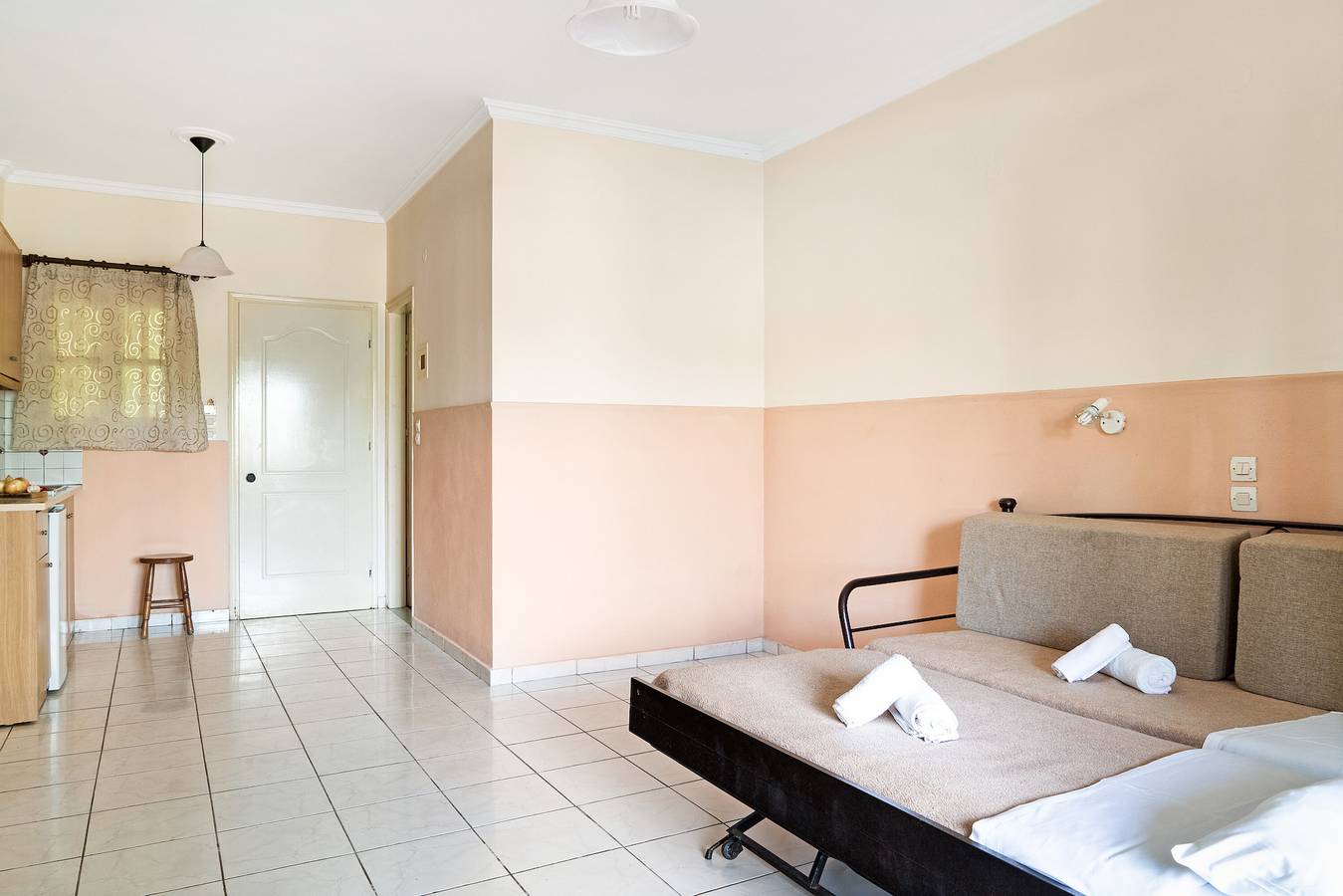 Hel lejlighed, Apartment 'Sandy Maria Studio 104' with Shared Pool, Wi-Fi and Air Conditioning in Gaitani, Zákynthos