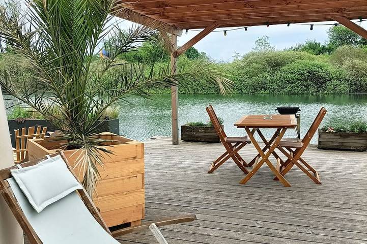 Gîte pour 2 personnes, avec Terrasse et Jardin