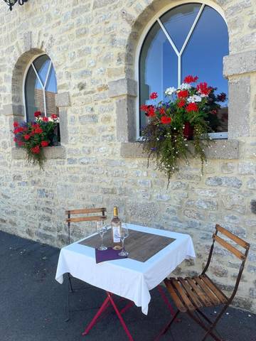 Chambre d’hôte pour 2 personnes, avec jardin et vue, animaux acceptés à Saint-Martin-de-Varreville