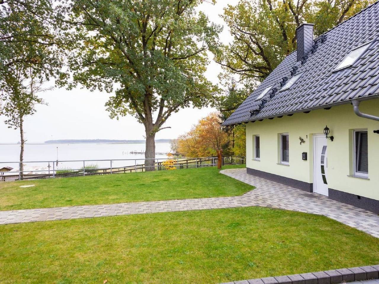 Ganze Wohnung, Uferpromenade in Röbel, Müritz