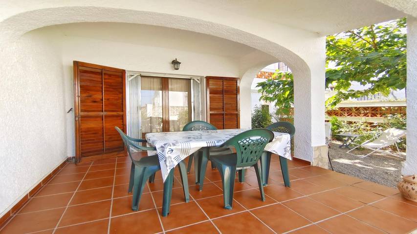 Ferienhaus für 6 Personen, mit Balkon/Terrasse und Garten in l'Escala - 3