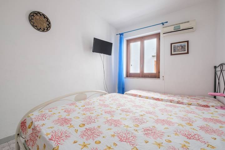 Gîte pour 5 personnes, avec Jardin à Lipari - 4