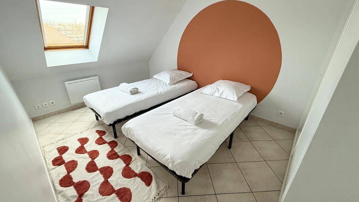 Appartement entier, Two-Bedroom Apartment in Chilly-Mazarin, Essonne
