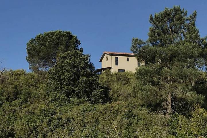 Gîte pour 2 personnes, avec Balcon et Jacuzzi ainsi que Terrasse et Jardin à Aragon