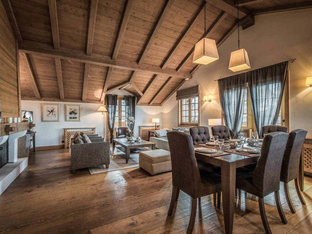 Entire apartment, Central duplex in Courchevel with fireplace, balcony, and Wifi in Courchevel 1850, Saint-Bon-Tarentaise