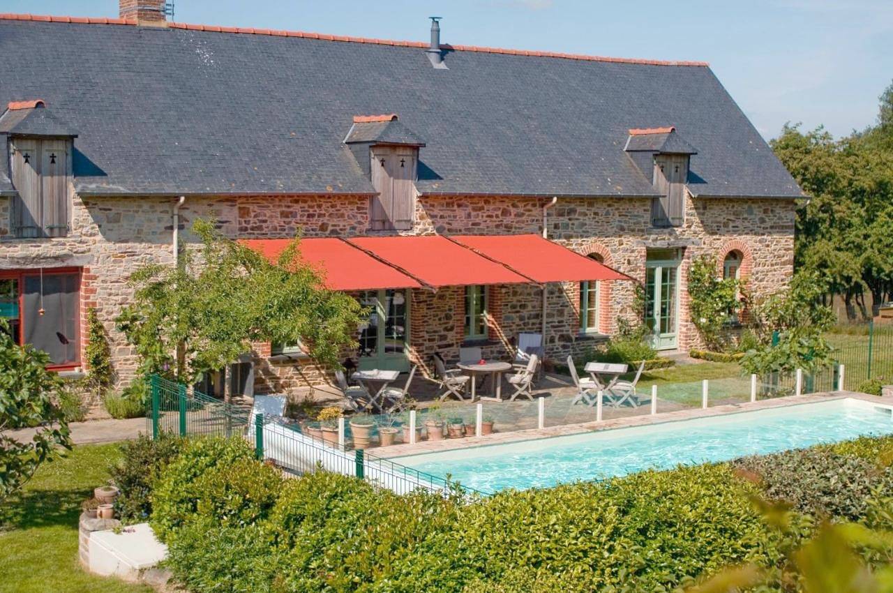 Double Room in Pléchâtel, Région de Redon