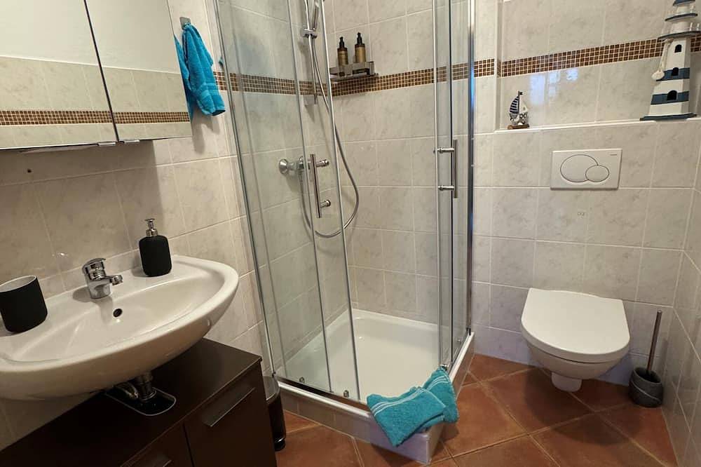 Ganze Wohnung, Gemütliche Ferienwohnung mit wundervollem Garten und fußläufig zum Biggesee in Olpe, Biggesee