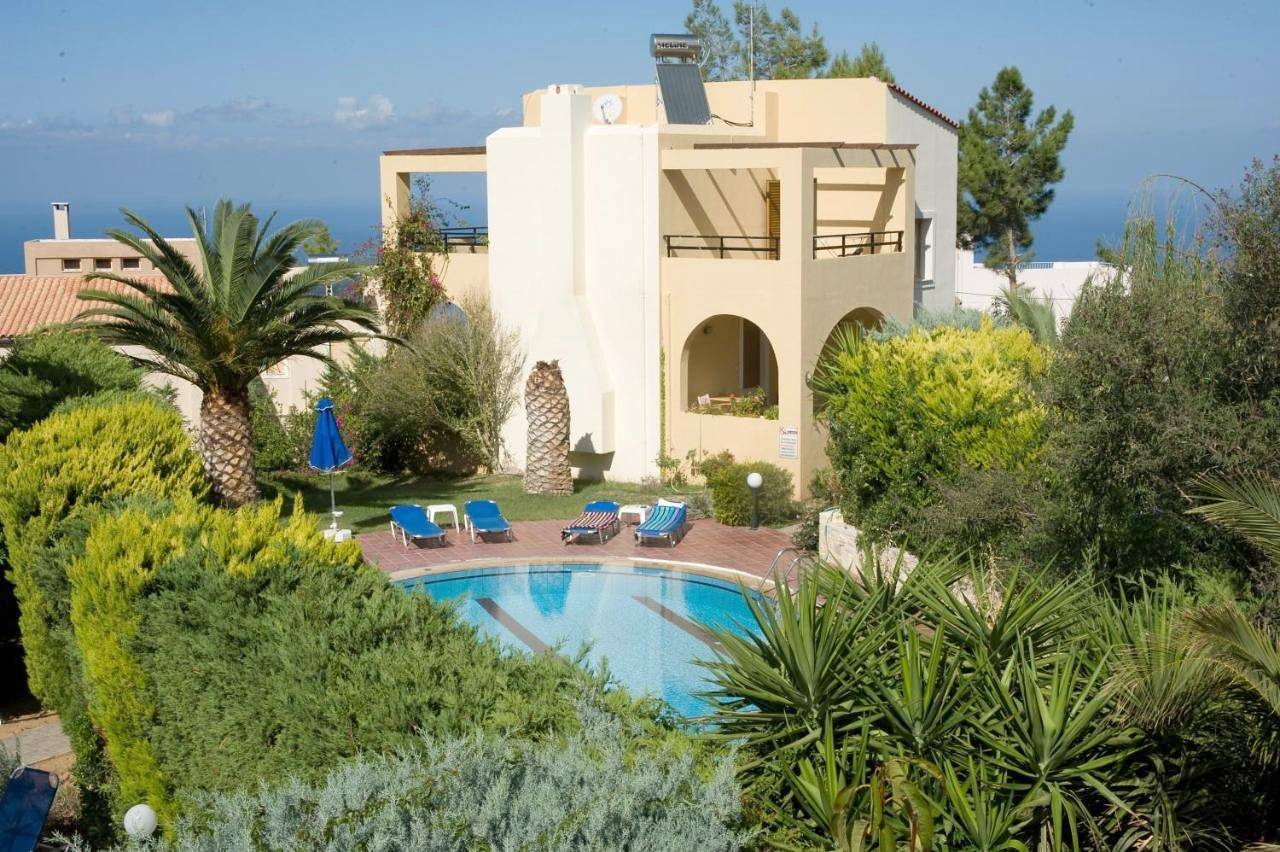 Three-Bedroom Villa with Private Pool (2 -7 Adults) in Rethymno und Umgebung