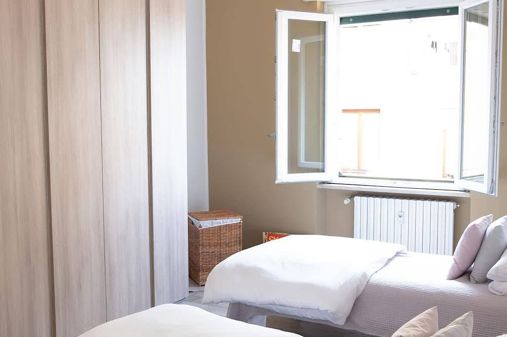 Appartamento intero, Casa Delucie - Family friendly oasis in beautiful Acqui Terme.  Close to all! in Acqui Terme, Provincia d'Alessandria
