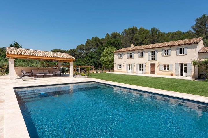 Maison d’hôte pour 2 personnes, avec piscine et jardin à Salon-de-Provence - 2