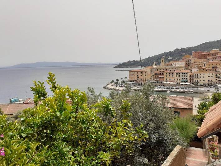 Ferienwohnung für 9 Personen, mit Terrasse und Garten sowie Ausblick in Porto Santo Stefano - 2