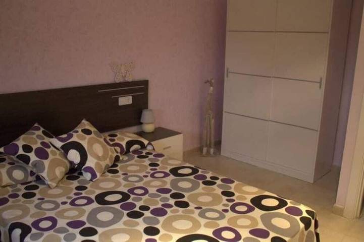 Gîte pour 6 personnes, avec piscine ainsi que terrasse et jardin à Verges - 2