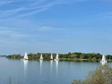 Gîte pour 5 personnes, avec terrasse et vue dans Lac de Der-Chantecoq (Giffaumont-Champaubert)