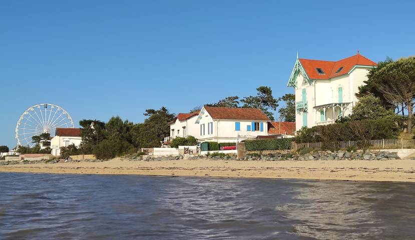 Gîte pour 6 personnes, avec terrasse dans Ronce-les-Bains - 2