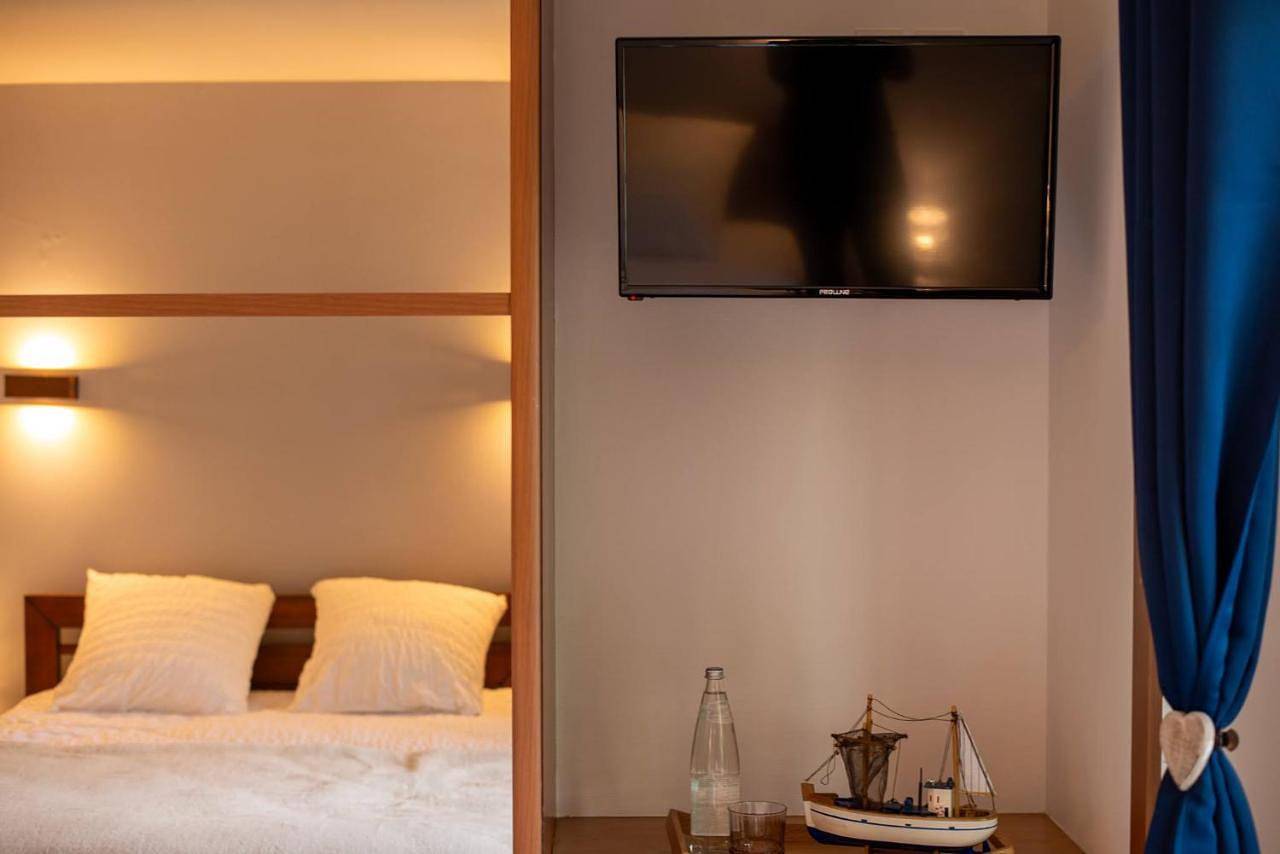 Double or Twin Room with Private Bathroom in Margencel, Région de Thonon-les-Bains