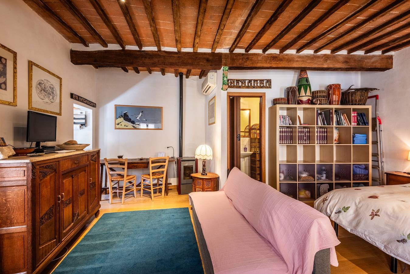 Ganze Wohnung, Ferienwohnung 'In The Medieval Village' mit Wi-Fi und Klimaanlage in Radicondoli, Siena Provinz