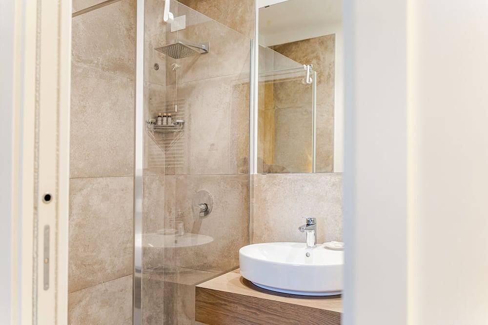 Suite-Premier-Ensuite mit Dusche-Blick auf den Hof in Vicenza, Vicenza Provinz