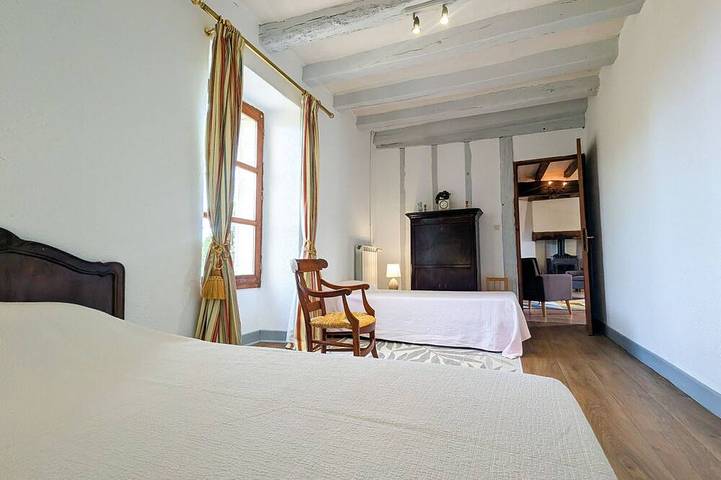 Gîte pour 6 personnes, avec jardin à Bélâbre - 3