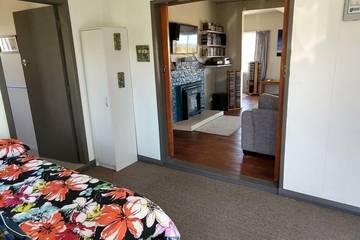 Beach House for 6 People in Manawatu-Wanganui, Photo 4