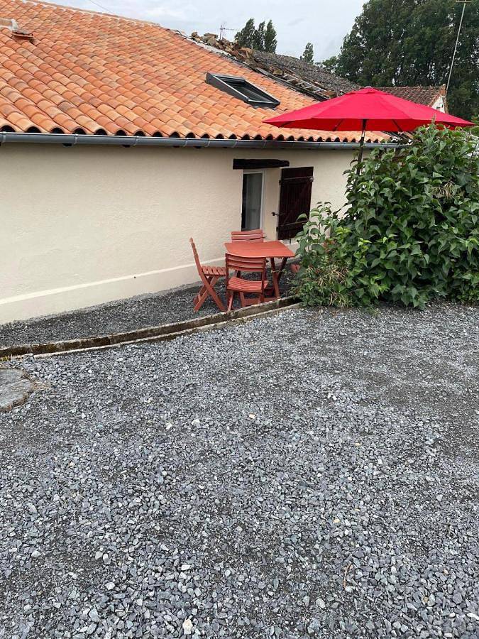 One-Bedroom House in Naintré, Vienne (France)