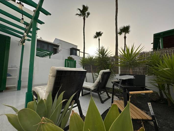 Apartamento entero, Apartamento vacacional 'Jardín De Marcastell' con vistas a la montaña y Wi-Fi in Playa Blanca, Yaiza