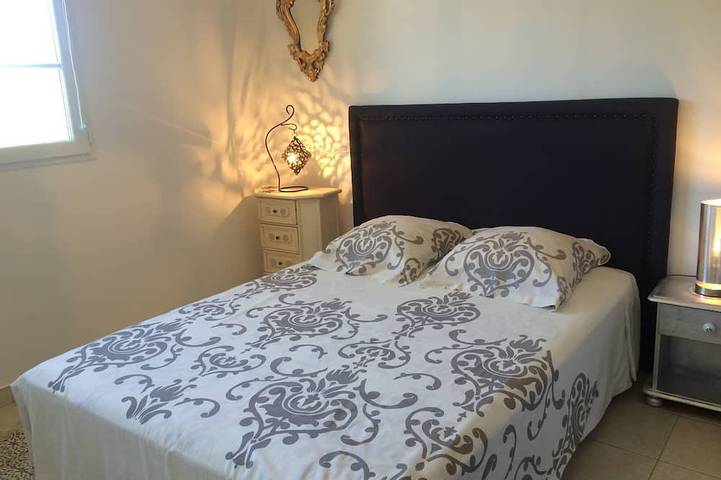 Location de vacances pour 2 personnes, avec jardin à Urtaca - 2