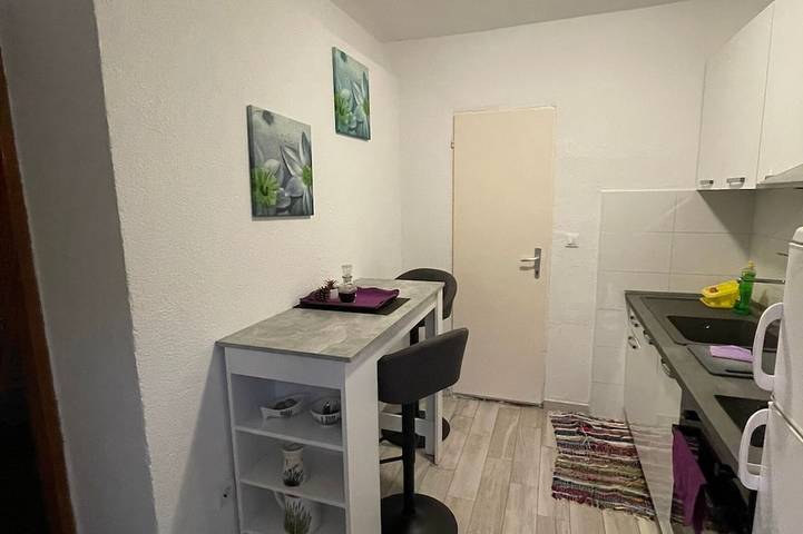Ganze Wohnung, 1-Zimmer-Ferienwohnung am Strand Kozarica, Mljet in Mljet