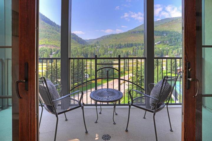 Vakantiehuis voor 10 personen, with tuin and sauna as well as zwembad and whirlpool in Vail