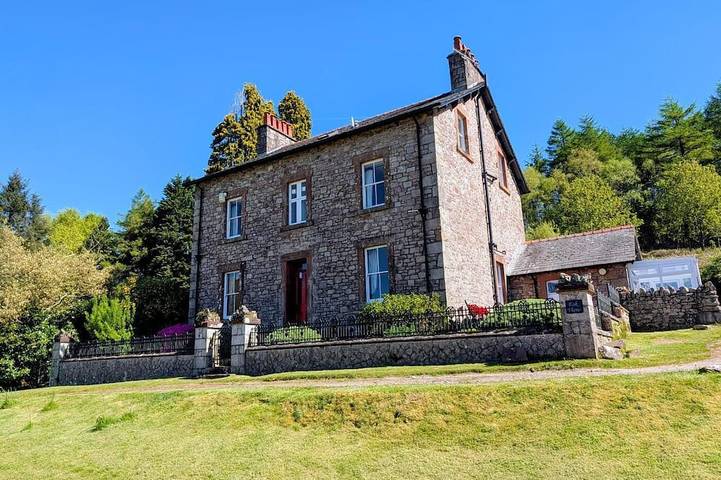 Cottage for 16 people, with Garden in Eskdale