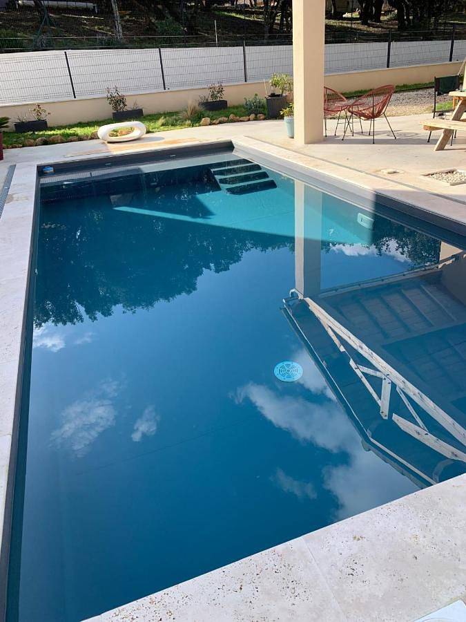 Location de vacances pour 4 personnes, avec piscine ainsi que jardin et vue à Réauville - 3