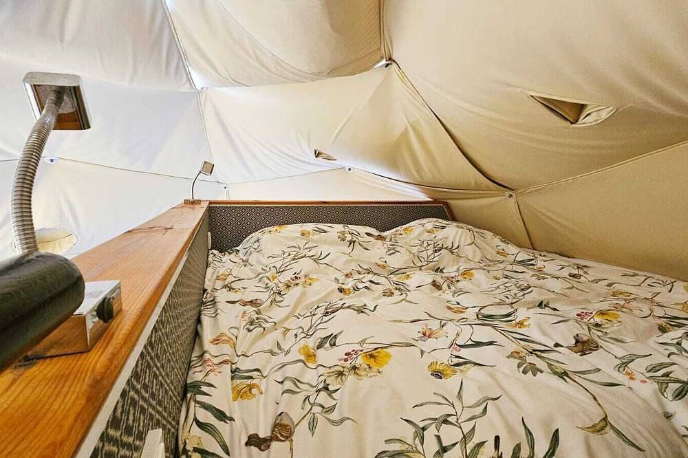 Hain Glamp Karkonosze – glamping tent with jacuzzi & sauna in Przesieka, Monts des Sudètes (Pologne)
