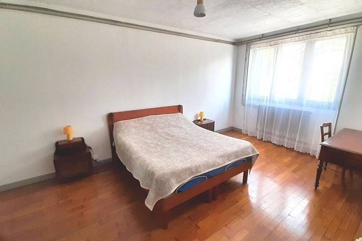 Gîte pour 6 personnes, avec jardin dans Arlay - 2