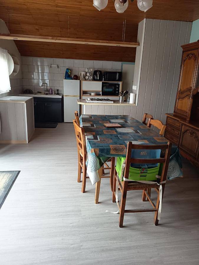 Appartement entier, Chez Sylvia in Saint-Julien-du-Pinet, Haute-Loire