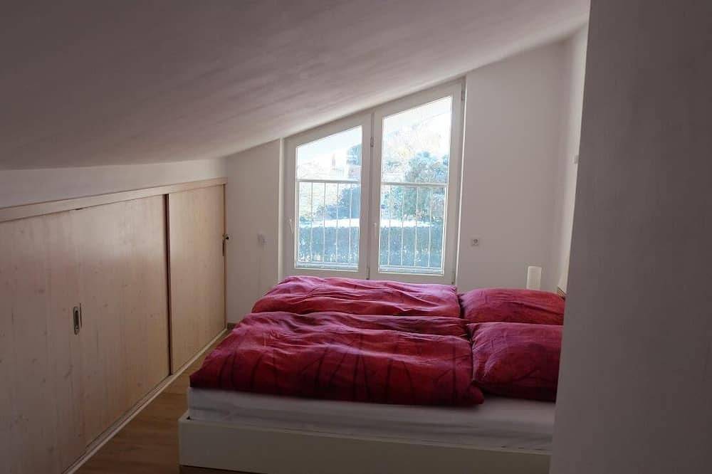 Ganze Wohnung, Ferienwohnung Kaiserblick\nruhige Lage, zentral gelegen. in Stephanskirchen, Landkreis Rosenheim