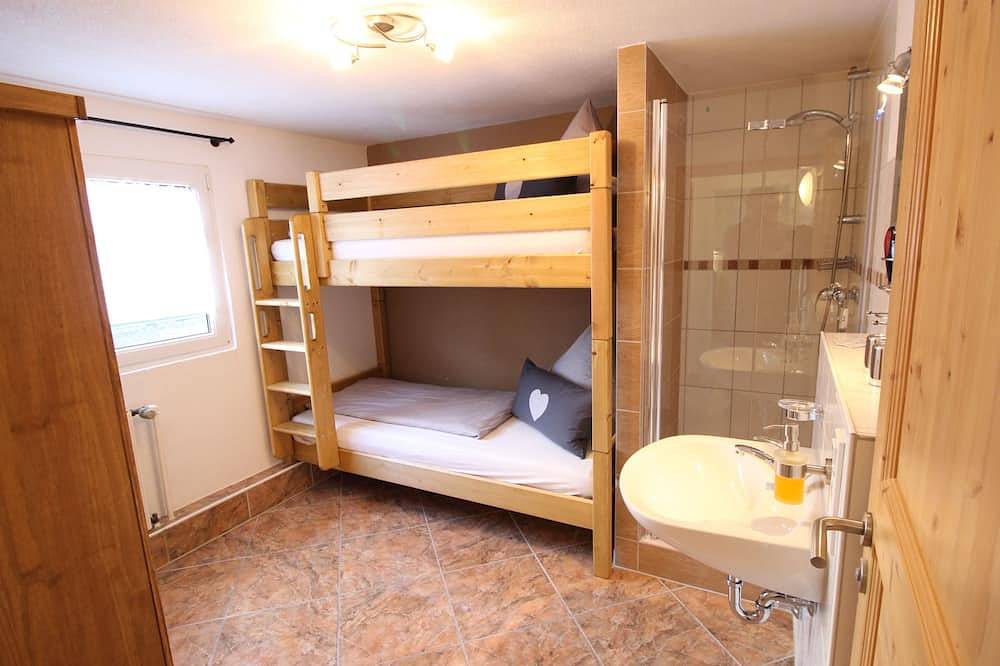 Ganze Wohnung, Appartement Chardonnay, 60 qm mit 2 Schlafzimmer, max. 4 Personen in Kippenhausen, Immenstaad am Bodensee