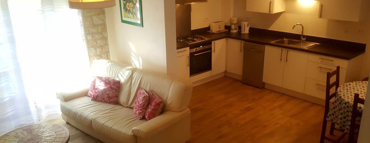 Gîte pour 4 personnes, avec piscine ainsi que jardin et terrasse à Chef-Boutonne - 3